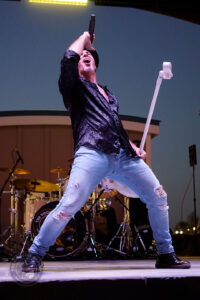 Kevin Howell (Lead Vocals) with The Voodoo Gypsies.